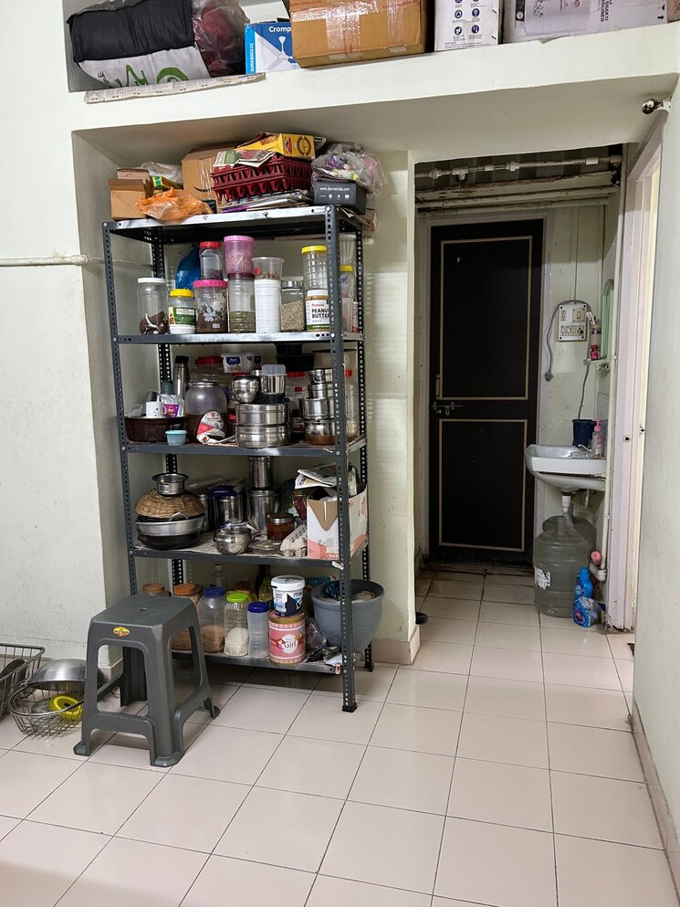 Kitchen, goel-ganga-kunj 1 Bedroom 600 Sq.Ft. Apartment In Vishrantwadi Pune 9150435