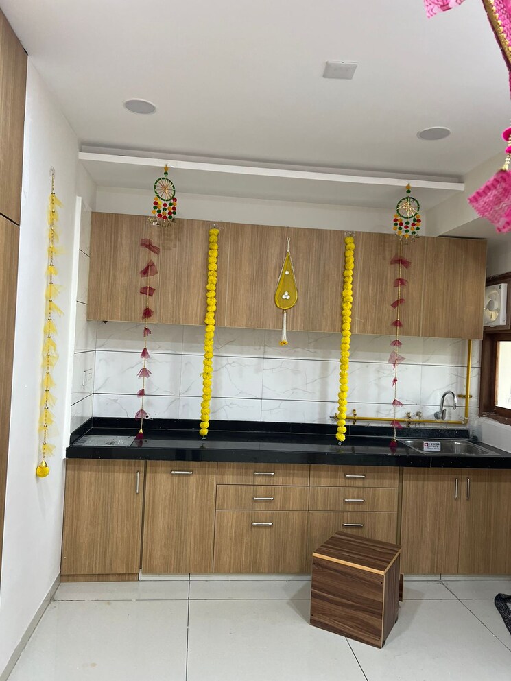 Kitchen, bhadaj 3 Bedroom 1665 Sq.Ft. Apartment In Bhadaj Ahmedabad 9150411