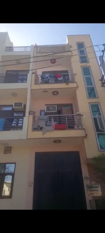 5 BHK Independent House For Sale in New Palam Vihar Phase 1