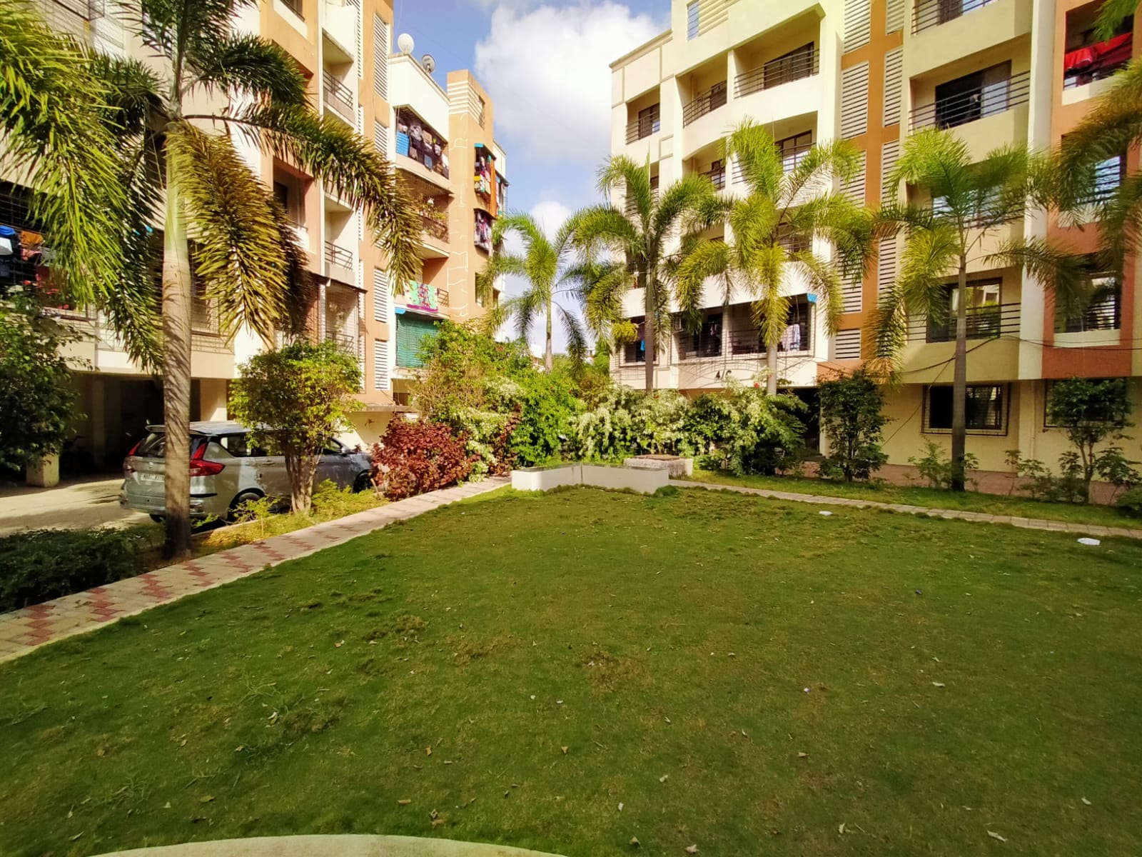2 BHK Apartment For Sale in Mahavir Garden 