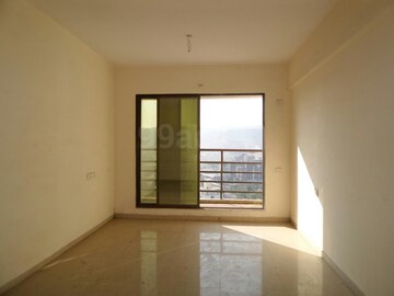 Room in 3 BHK Apartment at Green Heritage, Kharghar – for Rent