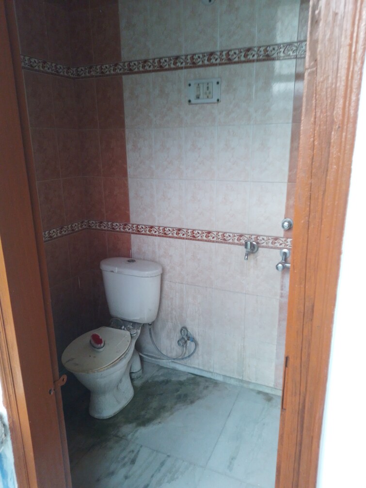 Cover Image, delta i greater noida 1 Bedroom 650 Sq.Ft. Villa In Delta I Greater Noida Greater Noida 9150464