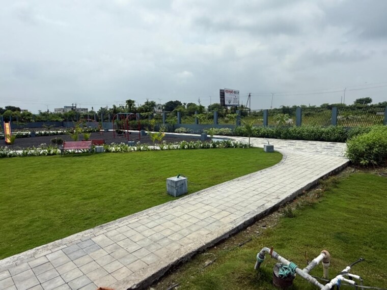 Garden, besa pipla rd  1130 Sq.Ft. Plot In Besa Pipla rd Nagpur 9150488