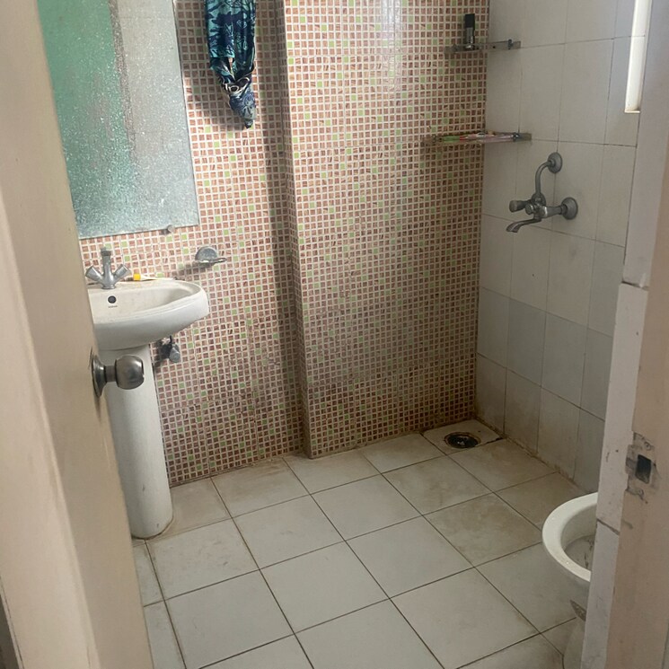 Bathroom, value-infra-meadows-vista1 2 Bedroom 990 Sq.Ft. Apartment In Sikrod Ghaziabad 9150478