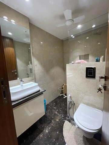 Bathroom in 4 BHK Builder Floor at Veera Safdarjung Enclave, Safdarjung Enclave – for Rent