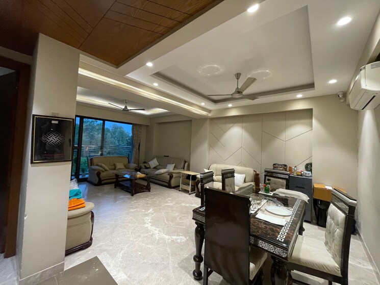 Living Room, veera-safdarjung-enclave 4 Bedroom 300 Sq.Yd. Builder Floor In Safdarjung Enclave Delhi 9150502