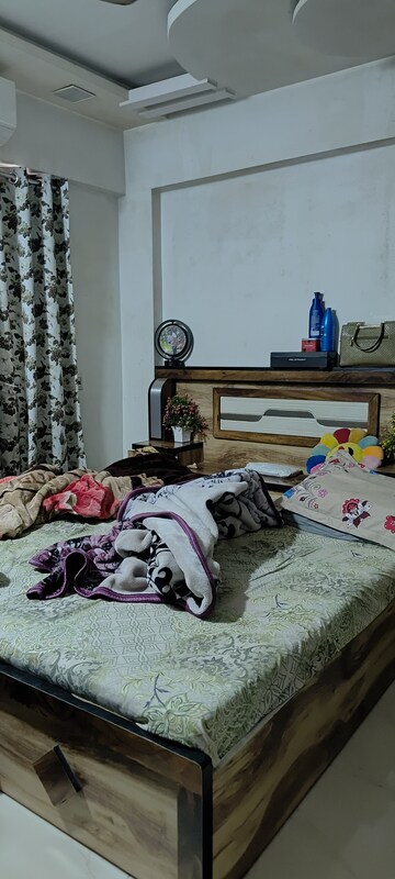 Parking in 2 BHK Apartment at New Vegas Plaza, Owale – for Rent