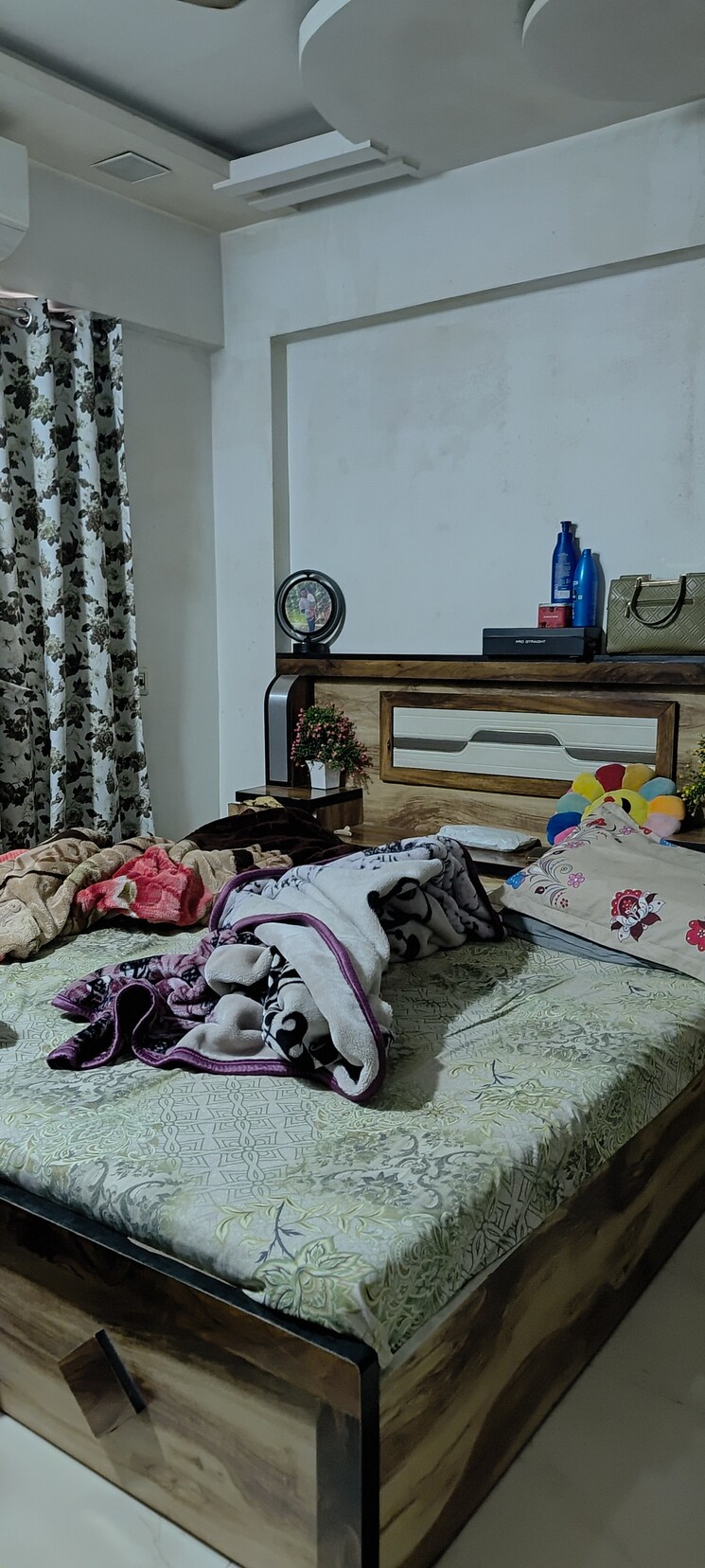  Parking, new-vegas-plaza 2 Bedroom 880 Sq.Ft. Apartment In Owale Thane 9150479