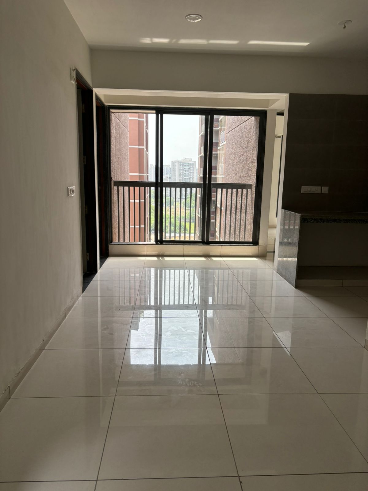 2 BHK Apartment For Sale in Shilp Ananta
