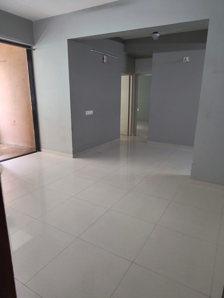 Room, shela 2 Bedroom 1085 Sq.Ft. Apartment In Shela Ahmedabad 9150512
