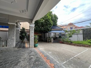 Parking in 4 BHK Villa at Sarjapur – for Sale