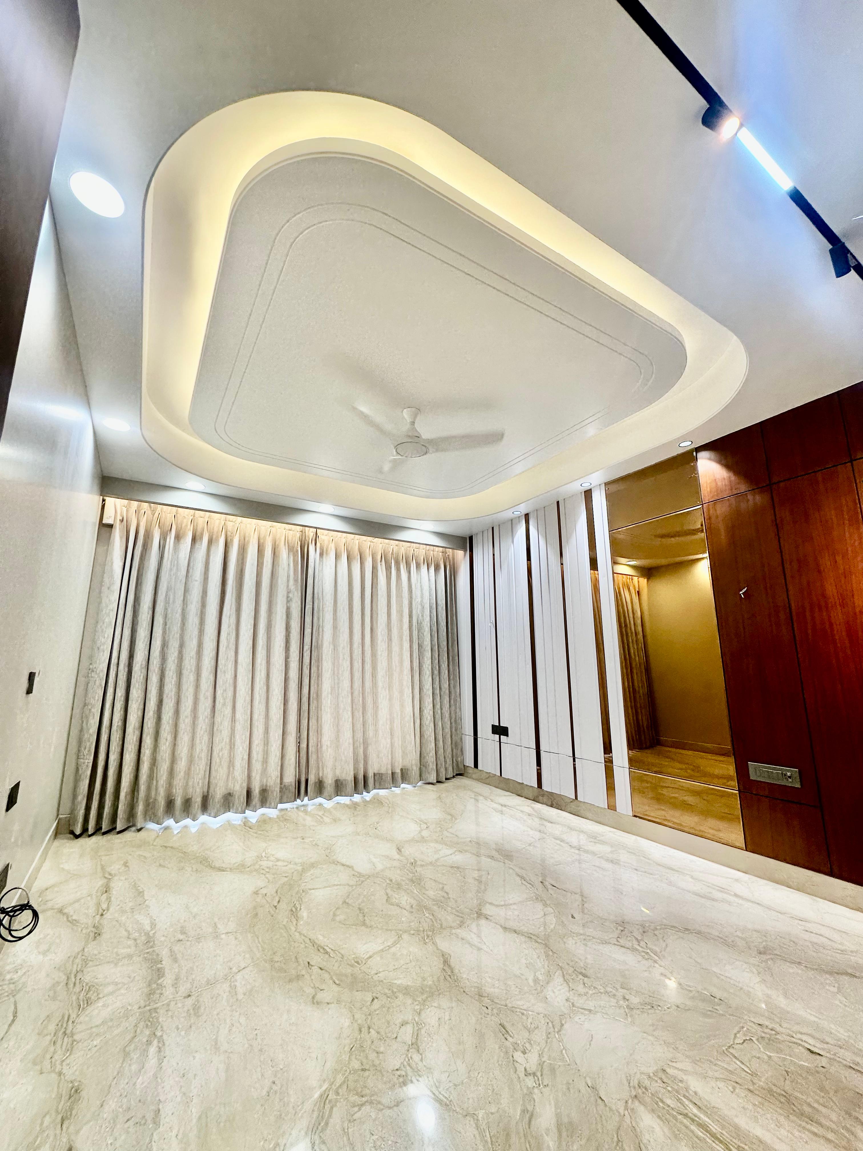 4 BHK + Pooja Room Builder Floor For Sale in Central Park 3 Flower Valley