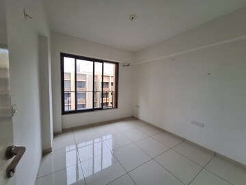Room in 3 BHK Apartment at Shela – for Sale