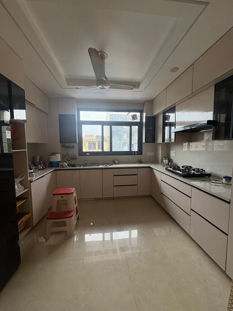 Kitchen, vasant kunj 3 Bedroom 1620 Sq.Ft. Builder Floor In Vasant Kunj Delhi 9150896