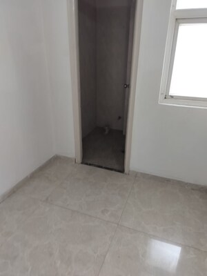 Room in 4 BHK Apartment at Maxblis White House, Sector 75 – for Sale