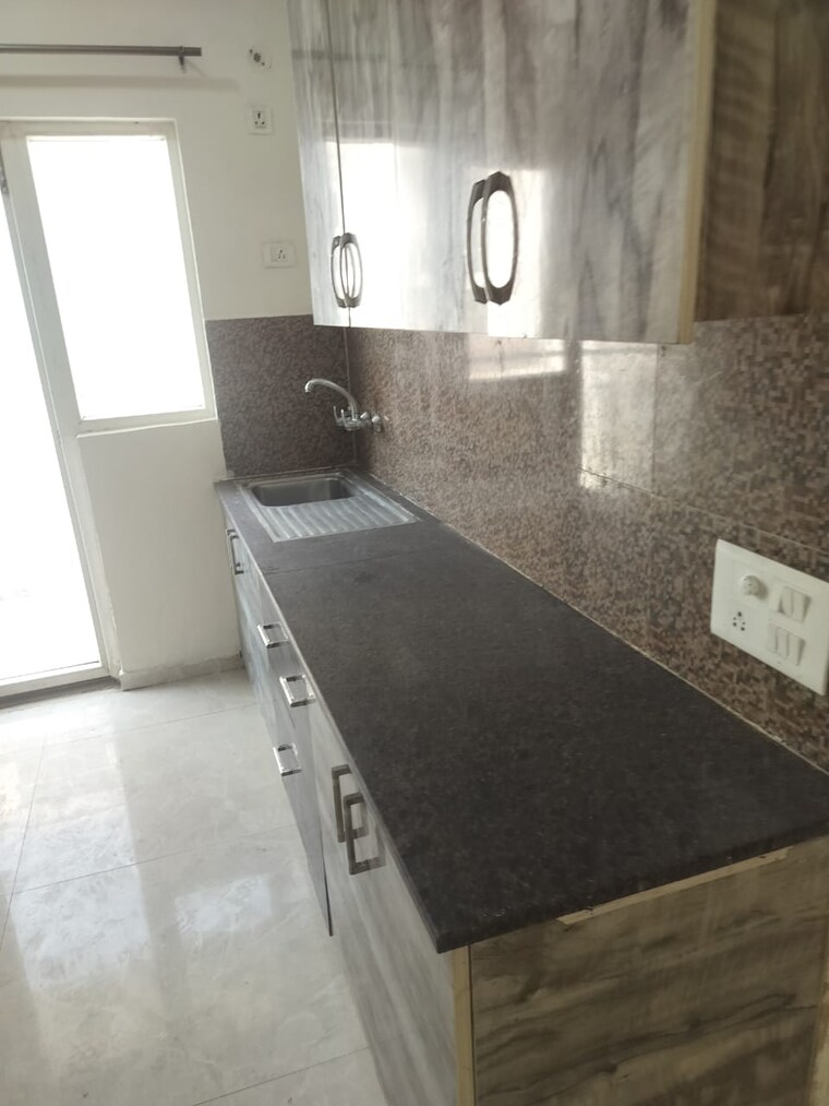 Kitchen, maxblis-white-house 4 Bedroom 2275 Sq.Ft. Apartment In Sector 75 Noida 9150624