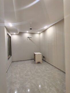 4 BHK + Servant Room Apartment For Sale in DLF Privana West
