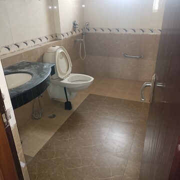 Bathroom in 3 BHK Villa at Eros Rosewood Villas, Sector 50 – for Rent