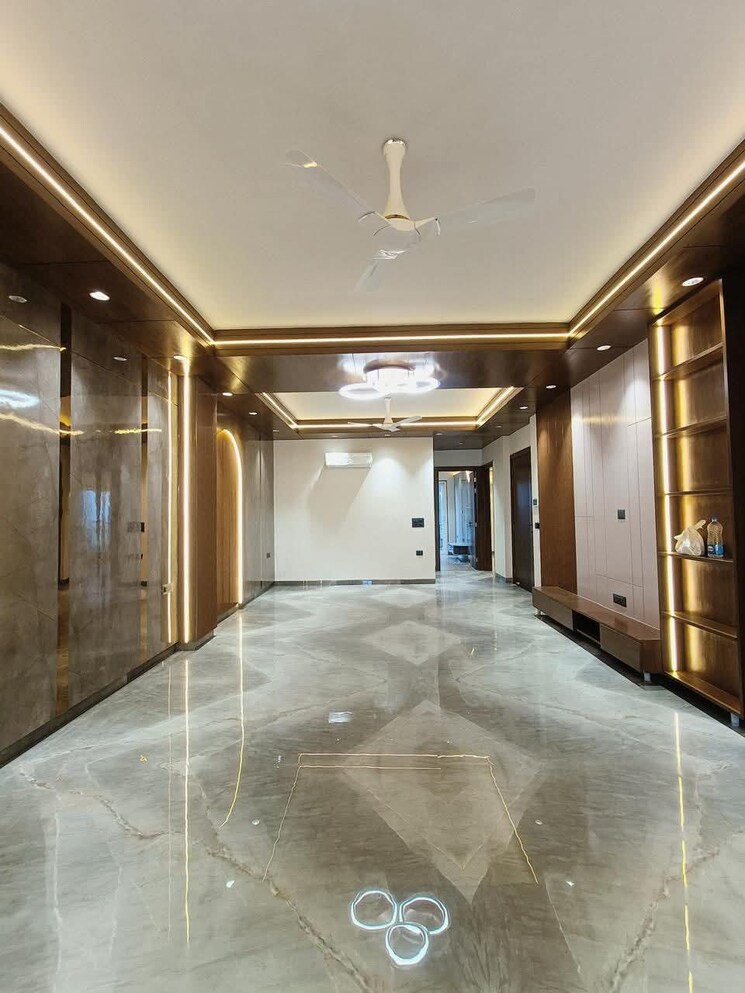 Kitchen, pioneer-park-phase-1 3 Bedroom 1950 Sq.Ft. Apartment In Sector 61 Gurgaon 9150636