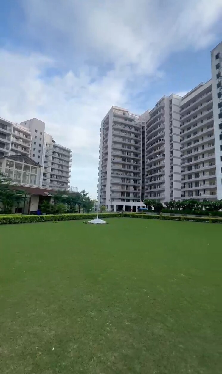 Exterior View, pareena-express-heights 3 Bedroom 1865 Sq.Ft. Apartment In Sector 99 Gurgaon 9150643
