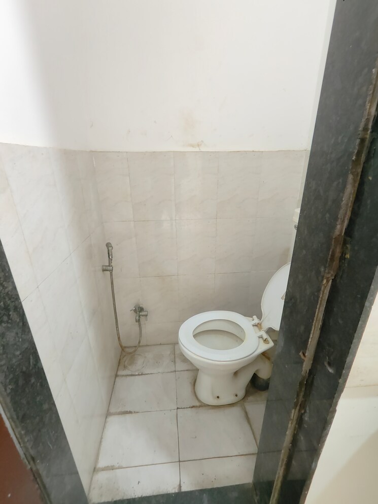 Bathroom, shanti-niketan-wadgaon-sheri 1.5 Bedroom 610 Sq.Ft. Apartment In Wadgaon Sheri Pune 9150666
