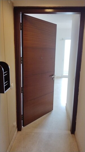 Building Lobby in 3 BHK Apartment at DLF The Primus, Sector 82a – for Sale