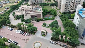 3 BHK Apartment For Sale in DLF The Primus, Sector 82a