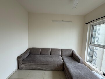Bedroom in 2 BHK Apartment at LnT Veridian, Powai – for Rent