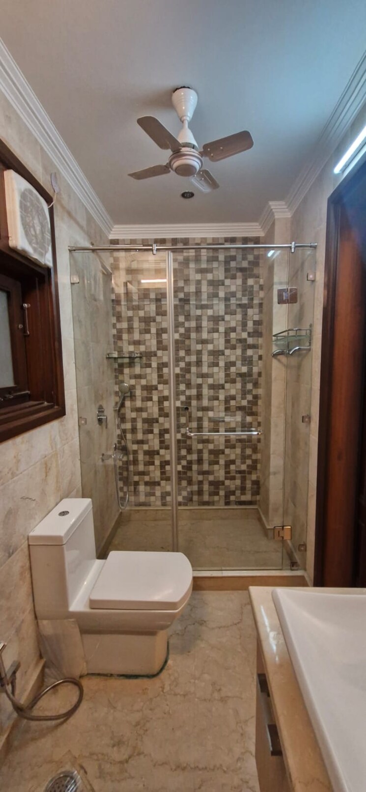 Bathroom, greater kailash ii 4 Bedroom 300 Sq.Ft. Builder Floor In Greater Kailash ii Delhi 9150818
