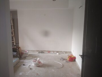 2 BHK Apartment For Sale in Paras Tierea, Sector 137