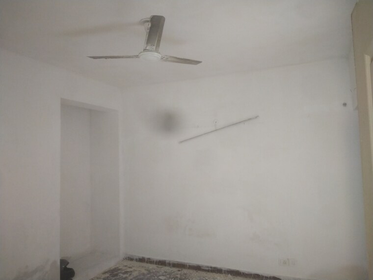 Room, paras-tierea 2 Bedroom 925 Sq.Ft. Apartment In Sector 137 Noida 9150854