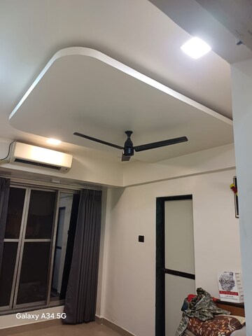Team Area in 2 BHK Apartment at Kopar Khairane – for Sale