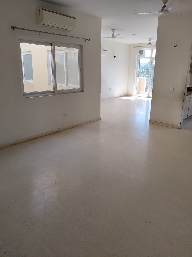 Room, emaar-emerald-floors 3 Bedroom 1380 Sq.Ft. Builder Floor In Sector 65 Gurgaon 9150853