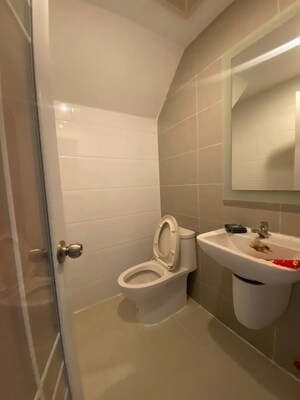 Bathroom in 4 BHK Villa at Sarjapur – for Sale