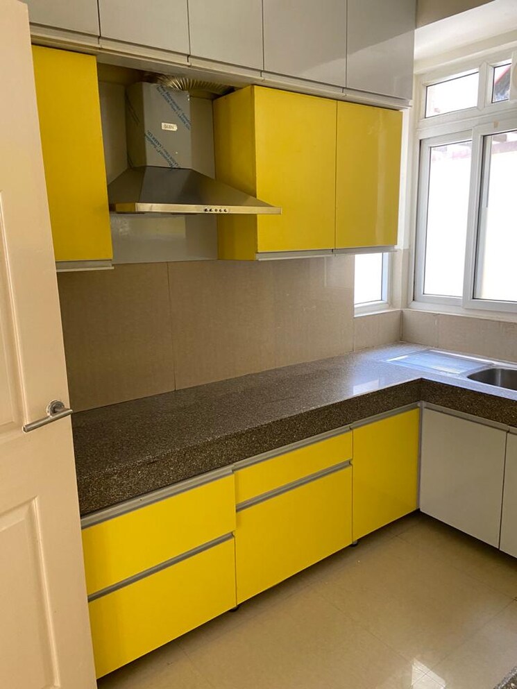 Kitchen, emaar-mgf-emerald-hills 3 Bedroom 1380 Sq.Ft. Builder Floor In Sector 65 Gurgaon 9150893