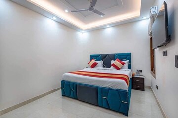 Bedroom in 3 BHK Apartment at Conscient Heritage One, Sector 62 – for Rent
