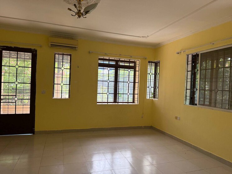 Room, sarjapur 4 Bedroom 3050 Sq.Ft. Villa In Sarjapur Bangalore 9150910