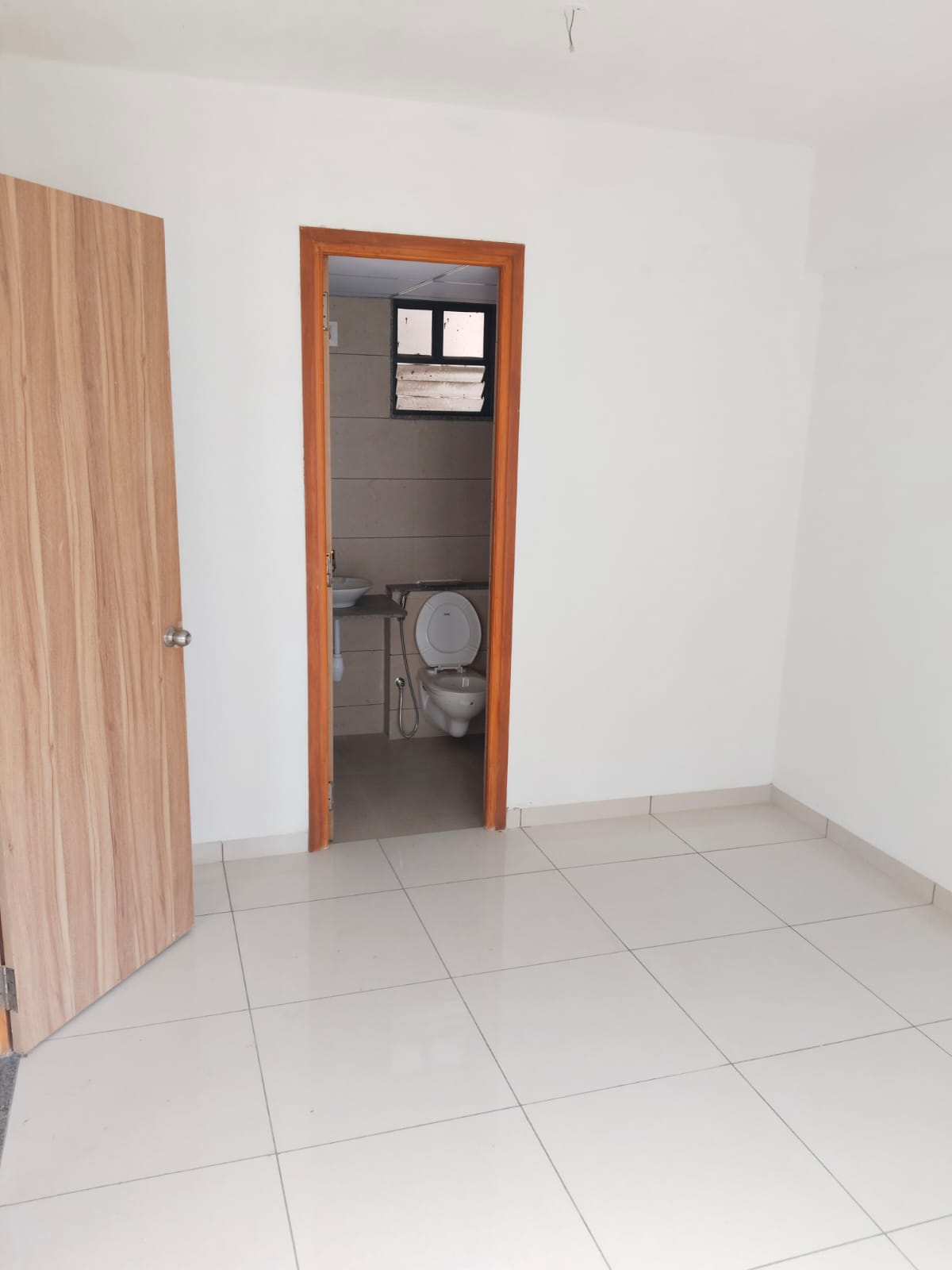 2 BHK Apartment For Sale in Zaveri Greens