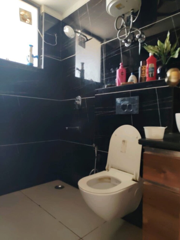 Bathroom, dhoot-time-residency 4 Bedroom 2297 Sq.Ft. Apartment In Sector 63 Gurgaon 9150962