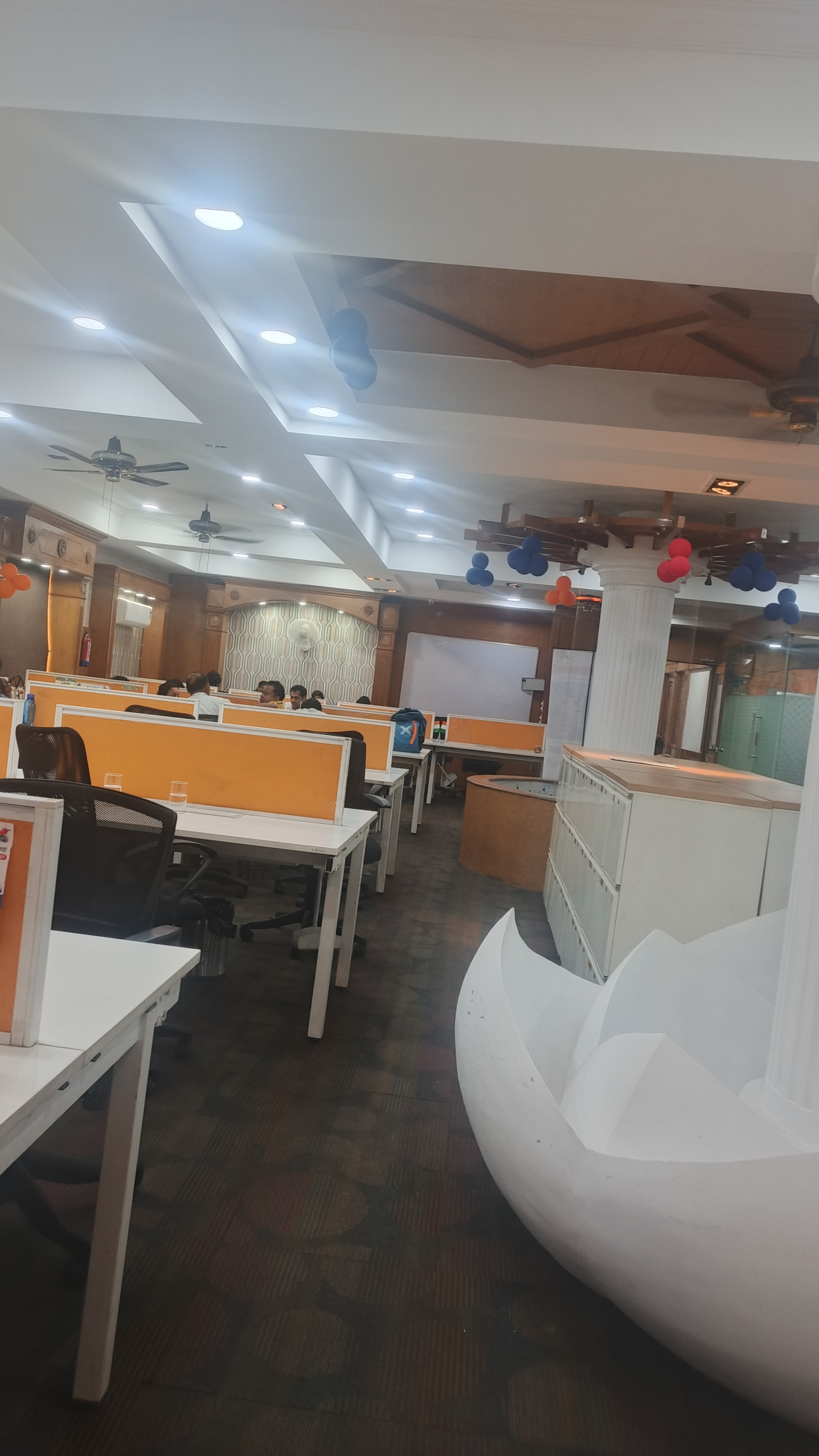 Office Space For Rent in Sector 4 Noida 