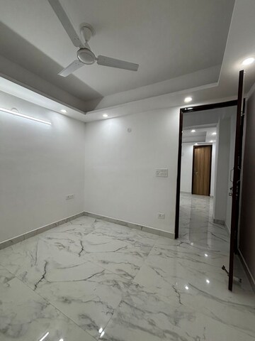 3 BHK Builder Floor For Rent in West Patel Nagar