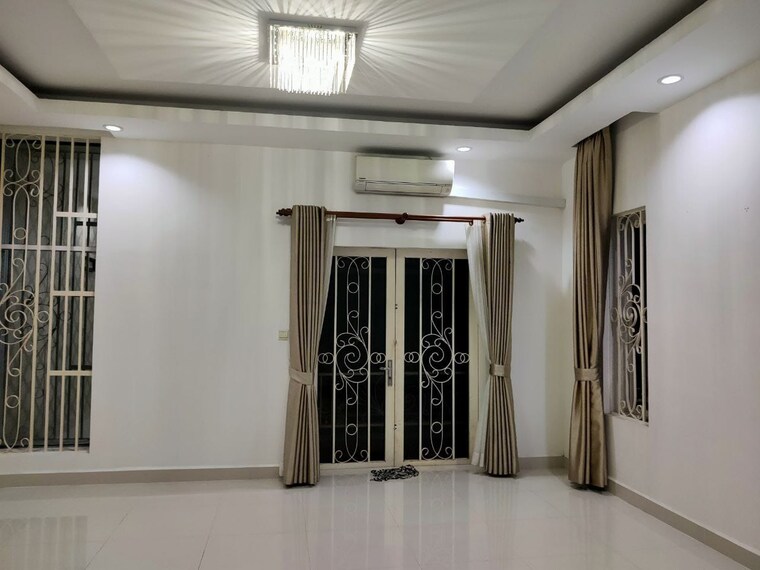 Room, sarjapur 4 Bedroom 3050 Sq.Ft. Villa In Sarjapur Bangalore 9151001