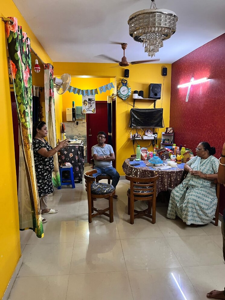 Living Room, new alipore 3 Bedroom 1250 Sq.Ft. Builder Floor In New Alipore Kolkata 9151023