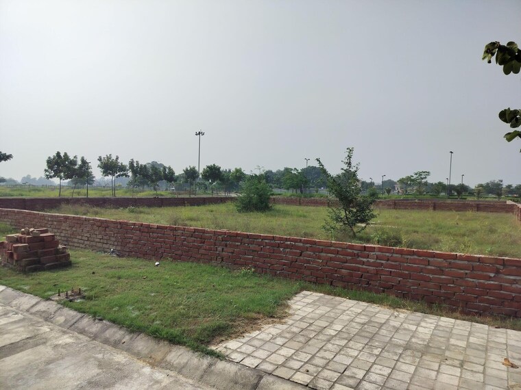 undefined, pintail-park-city  1700 Sq.Ft. Plot In Mastemau Lucknow 9151055