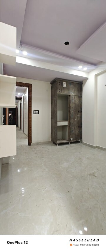 Building Lobby in 2 BHK Builder Floor at Sector 110 – for Sale