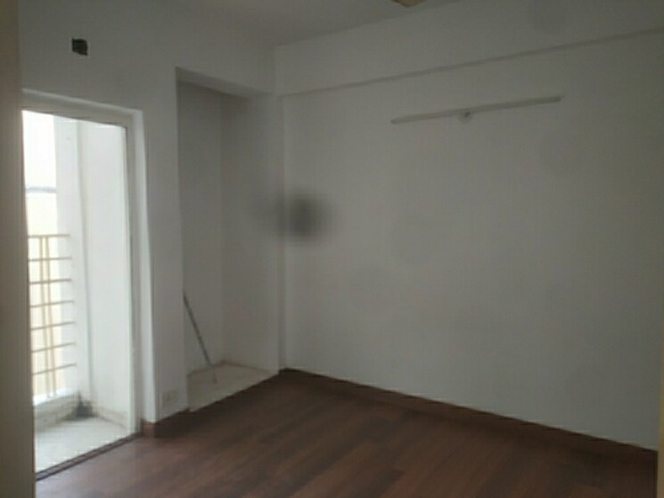 Room, paras-tierea 2 Bedroom 925 Sq.Ft. Apartment In Sector 137 Noida 9151085