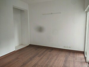 Room in 2 BHK Apartment at Paras Tierea, Sector 137 – for Sale