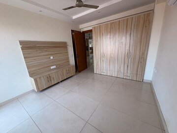 Room in 3 BHK Apartment at Godrej Meridien, Sector 106 – for Rent