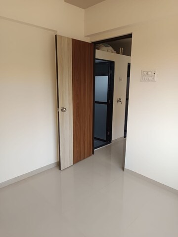 Room in 1 RK Apartment at Zinal Shreeram Complex, Makane Kapase – for Sale