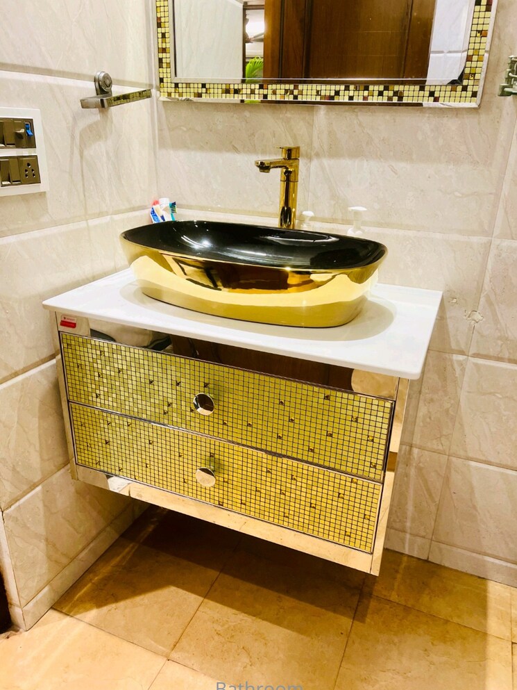 Team Area, greater kailash ii 3 Bedroom 258 Sq.Ft. Builder Floor In Greater Kailash ii Delhi 9151123